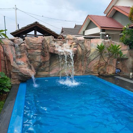 Roemahkoe Holidayhome Malacca Esterno foto