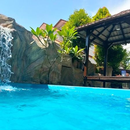 Roemahkoe Holidayhome Malacca Esterno foto