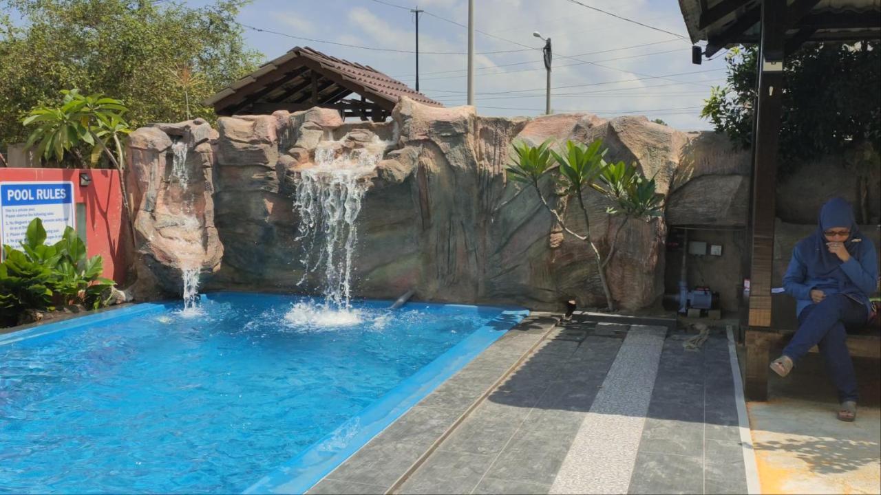 Roemahkoe Holidayhome Malacca Esterno foto