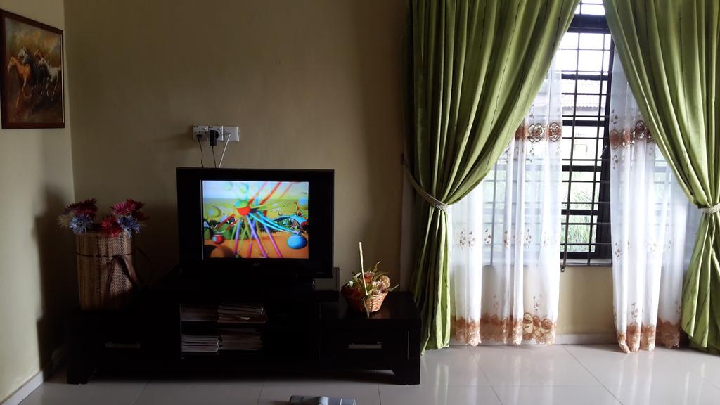 Roemahkoe Holidayhome Malacca Esterno foto