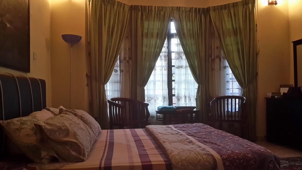 Roemahkoe Holidayhome Malacca Esterno foto