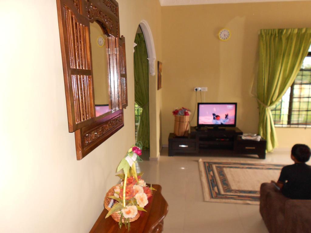 Roemahkoe Holidayhome Malacca Esterno foto